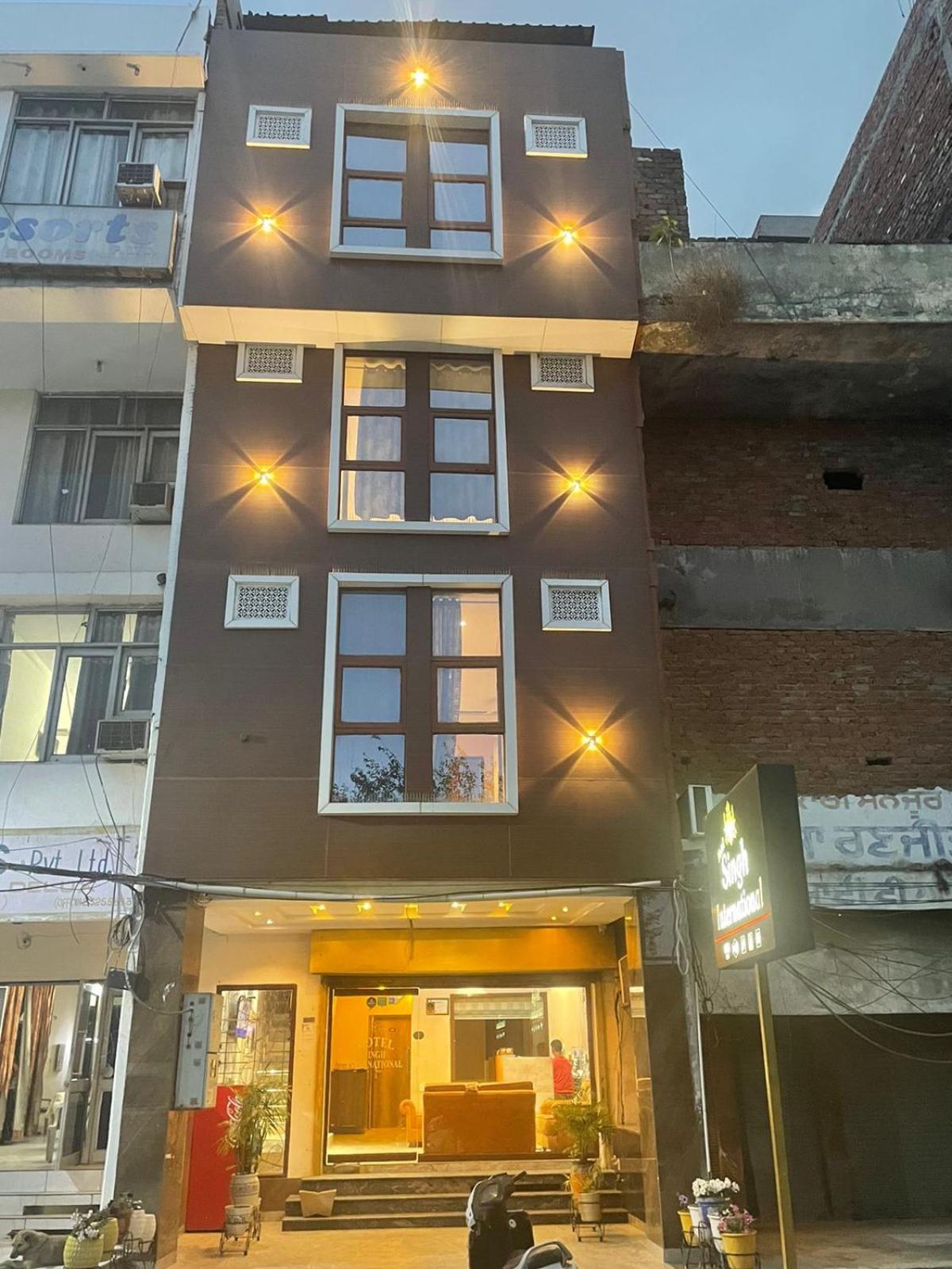 Hotel Singh International, Amritsar Exterior photo